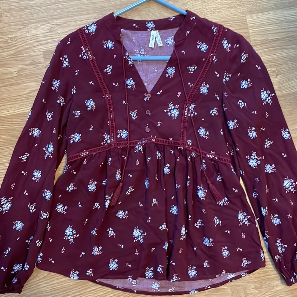 Maroon Mudd Blouse - Women’s. Size Small.